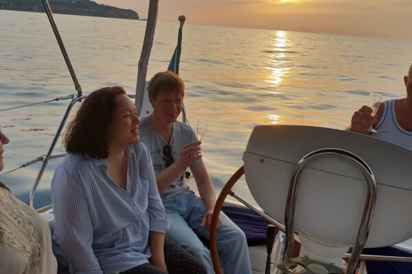 04fda823-baf3-4193-ba5f-4105485006a8