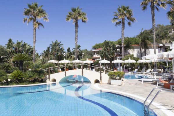 crp1550x755-index-piscina-4