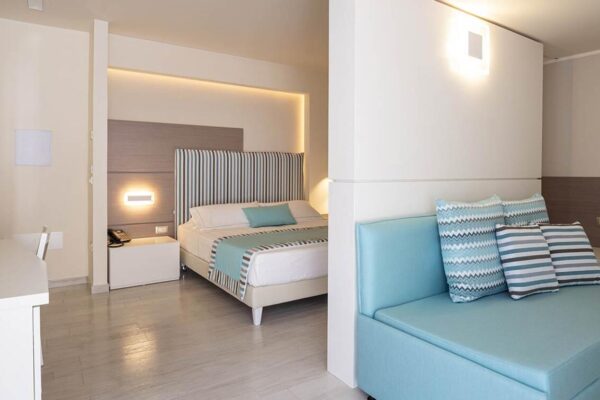 crp1550x755-tripla-1